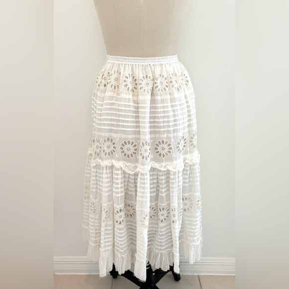 Free People Lorelai Eyelet Midi Skirt NWT Ivory Cotton Ruffled Elastic Waist M - Picture 4 of 6